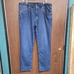 Joe's Size 36x32 Medium Wash Straight Stretch Jean